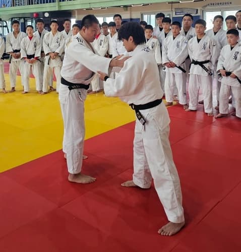 한국마사회 유도단, 구미 도개중고교서 재능기부 봉사활동 펼쳐