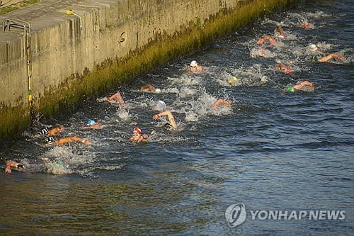 파리 올림픽 구토 논란 센강의 반전…수영연맹 환경상 수상