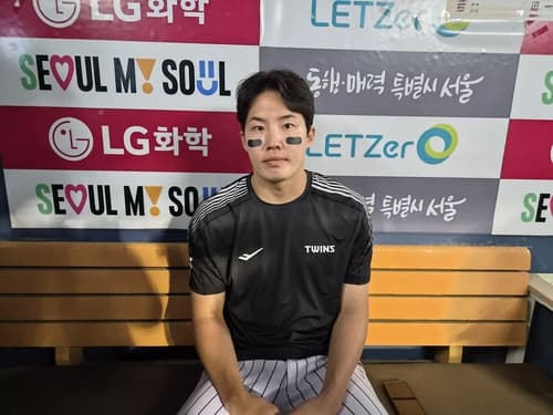 '팀 레전드' 김용수 넘어선 LG 임찬규 "어깨 나란히 해 영광"