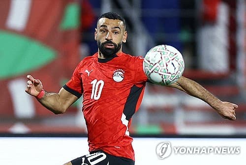 FIFA, 이집트에 '유니폼서 별 7개 지워라' 지시