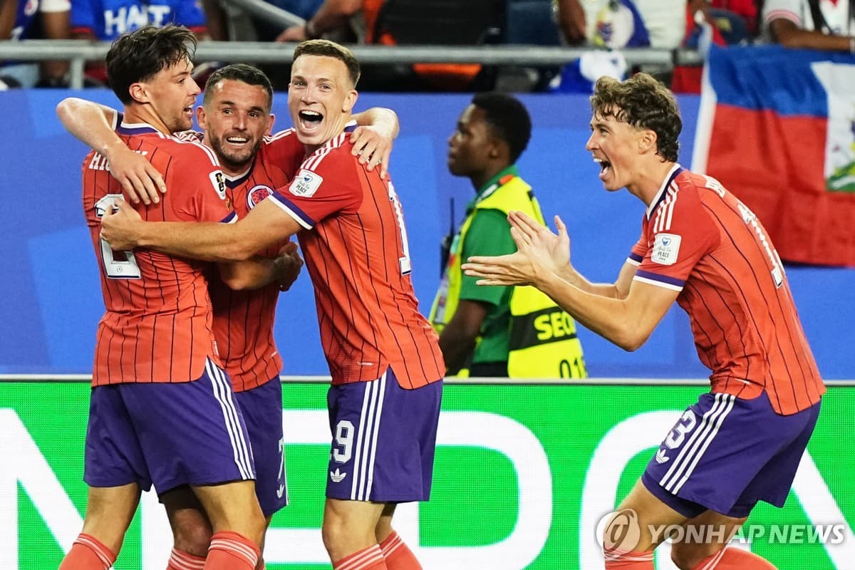스코틀랜드, 52년 만에 복귀한 아이티에 1-0 진땀승