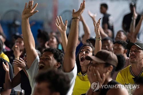전력난 속 월드컵 열풍, 쿠바 주민들의 '희망의 불빛'
