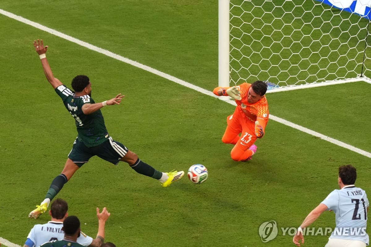 사우디, 우루과이와 1-1 무승부…2026 월드컵 첫 경기서 아시아 무패 행진 계속