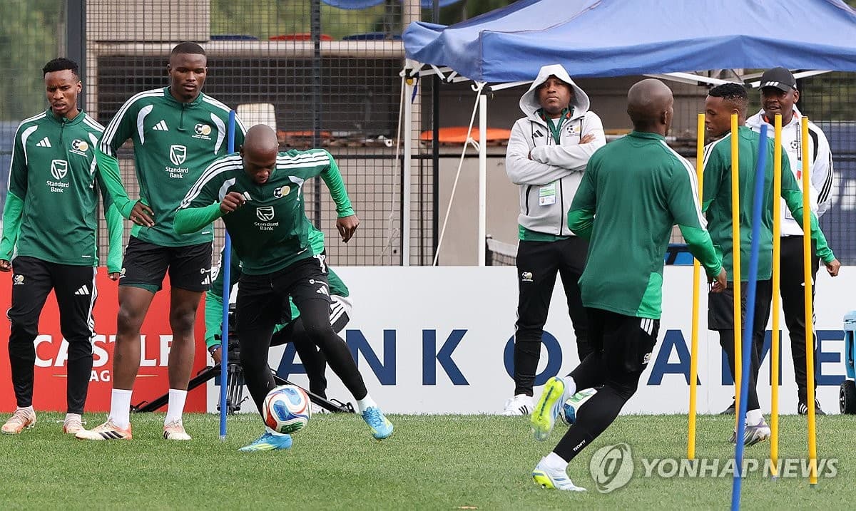 남아공, 2경기 연속 전반 10분 내 실점…한국의 초반 기선 제압이 관건